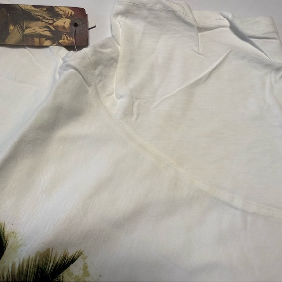 Hard Rock Cafe Santo Domingo White Tee with Guitar Graphic - Picture 8 of 8